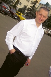 Дмитрий Николаев